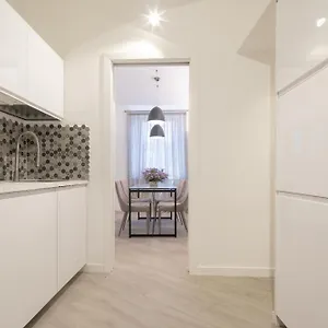  Apartment Palace Downtown Italy