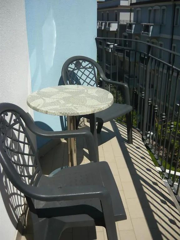 Hotel Acquazzurra Rimini 3*,